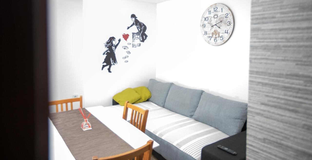 Apartamento Ella Lukovo Šugarje Exterior foto