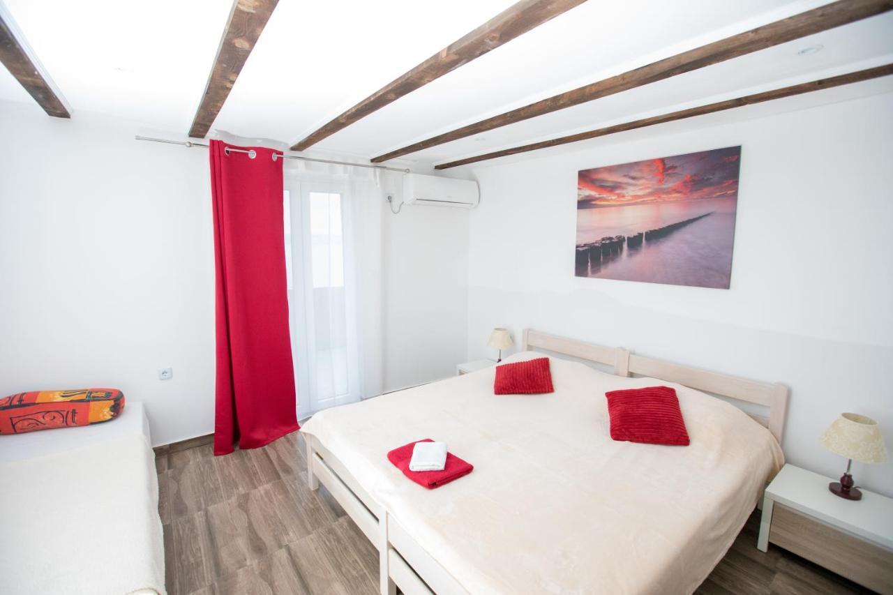 Apartamento Ella Lukovo Šugarje Exterior foto