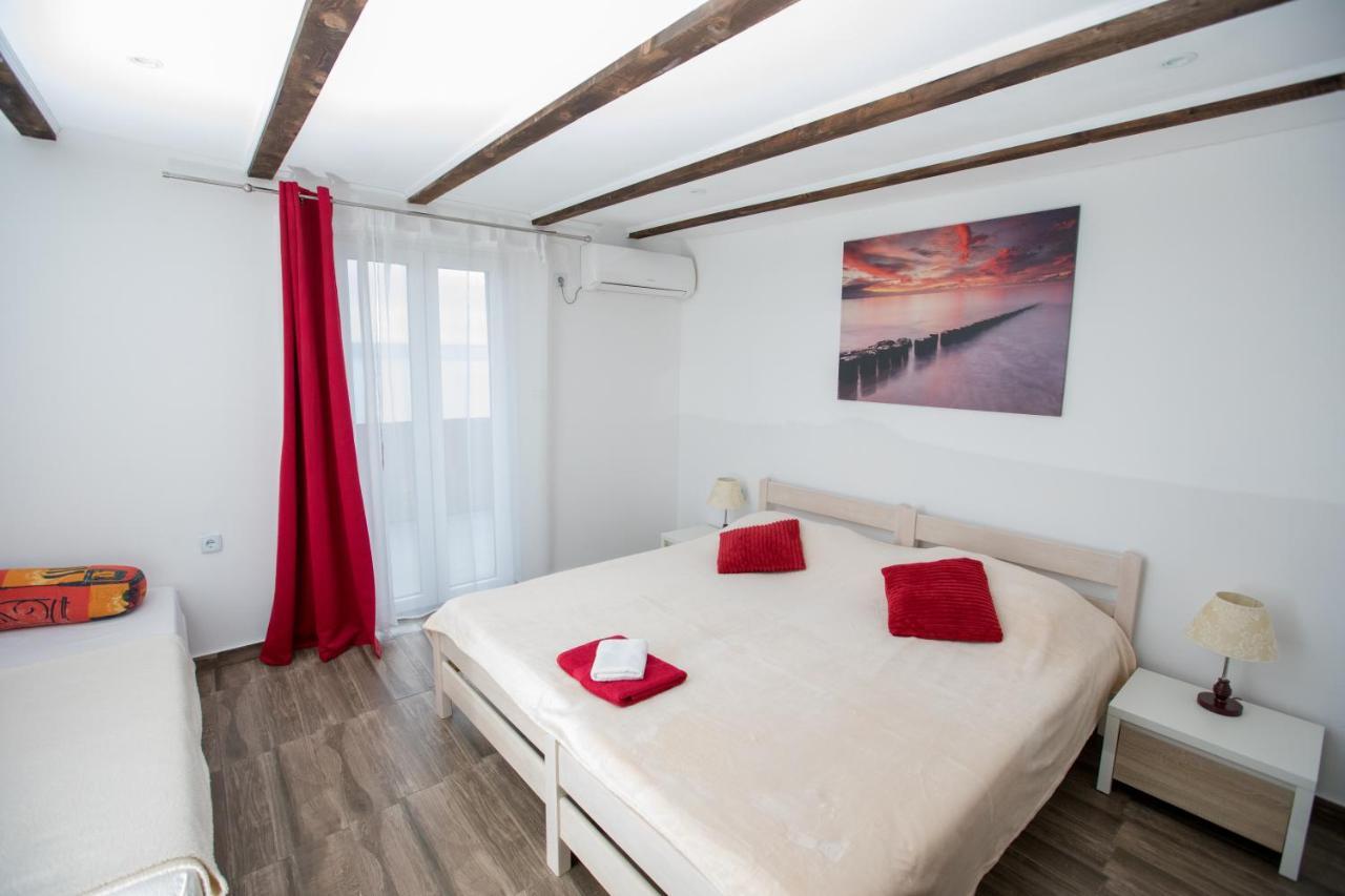 Apartamento Ella Lukovo Šugarje Exterior foto